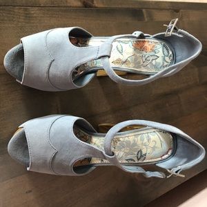 Dany Suede Wood Platform Sandals